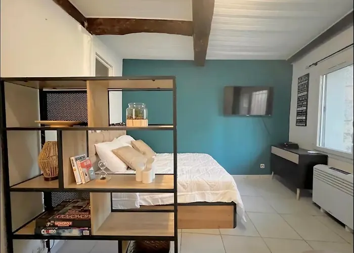 Le Viala, Studio Dans Le Centre Historique De Hyeres
